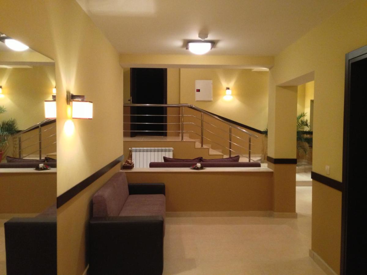 Park Hotel Stratesh Ловеч Екстер'єр фото