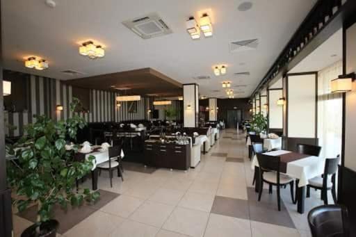 Park Hotel Stratesh Ловеч Екстер'єр фото