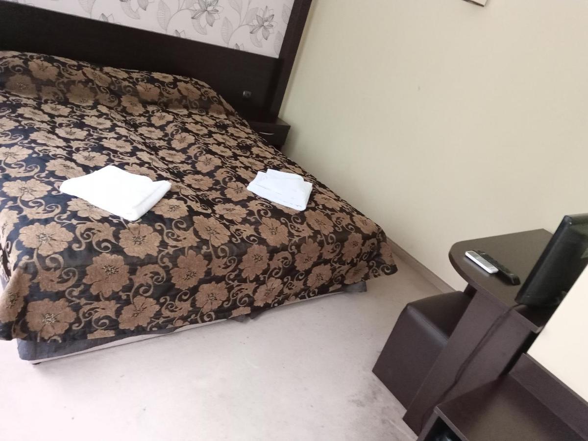 Park Hotel Stratesh Ловеч Екстер'єр фото